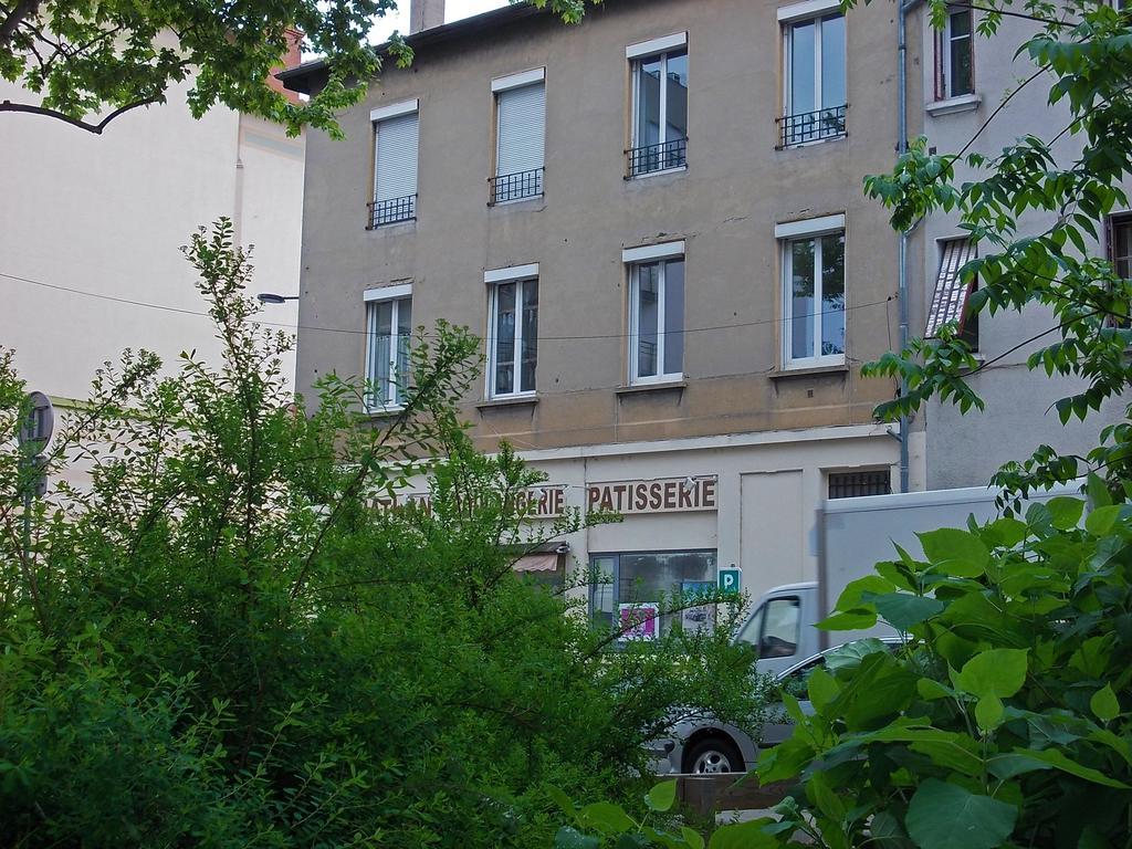 Lyon City Home'S Bed & Breakfast Βιλερμπάν Εξωτερικό φωτογραφία